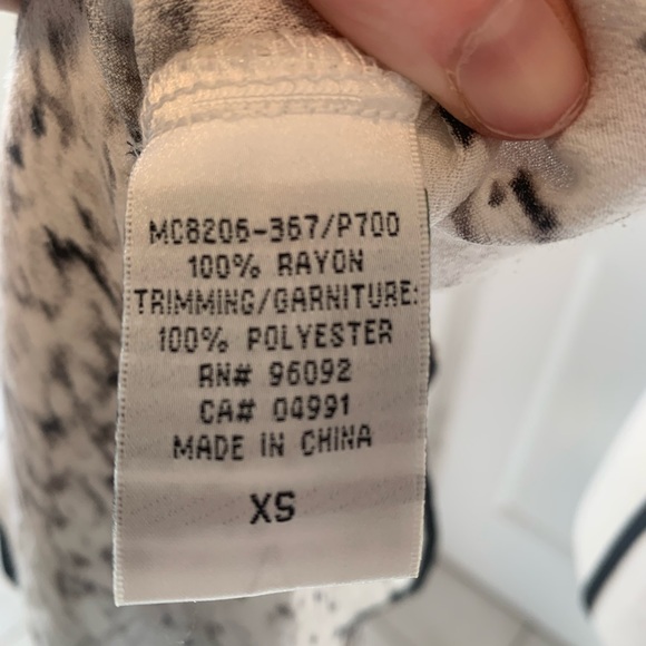 Kenar | sleeveless asymmetrical tank top size XS - Picture 2 of 8